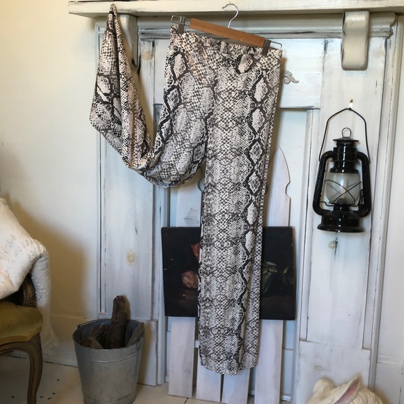 Snake print Italian silky lounge pants palazzo - Picture 2 of 6